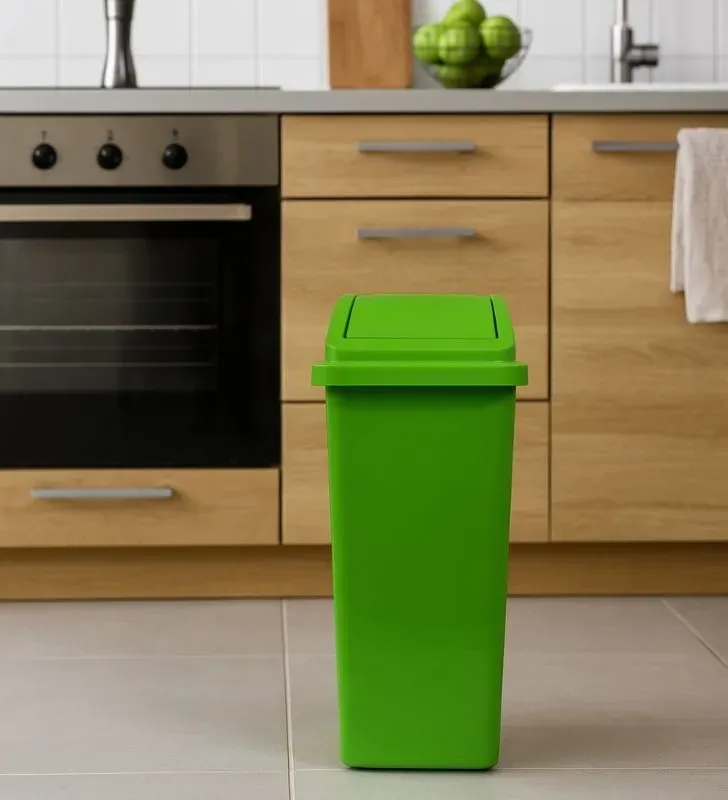 Bote Colibrí 9 L con Tapa Balancín Europlast – Resistente y Compacto