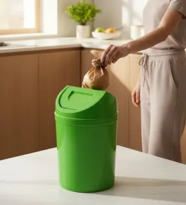 Bote Ganzo 6 L con Tapa Balancín Europlast – Resistente y Compacto