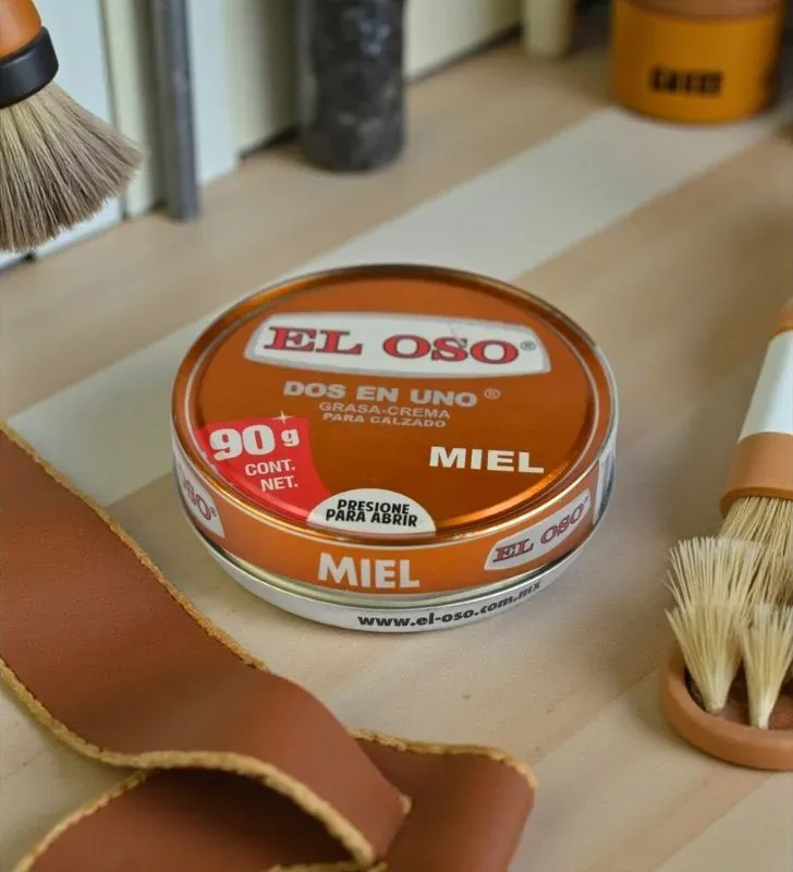 Dos en Uno 90 g Miel – El Oso – Crema-Grasa para Calzado