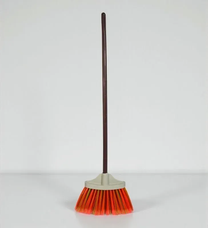 Escoba Abanico Infantil Marca Ideal – Juguete de Limpieza para Niños