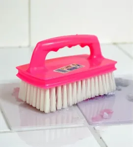 Cepillo Plancha Marca Ideal – Herramienta de Limpieza Compacta