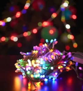 Serie Navideña Navicolors L564004 – 300 LED Multicolor Cable Blanco