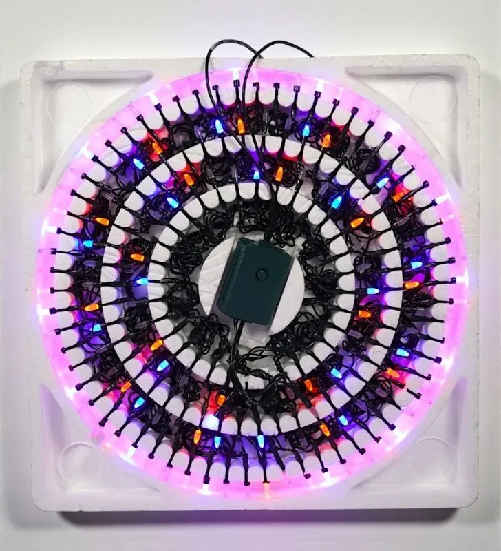 Serie Navideña Multicolor Navicolors L562332 – 140 LED Pico Multicolor Cable Verde