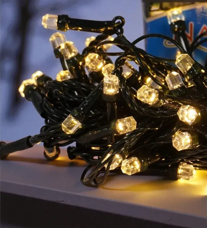 Serie Navideña Navicolors L562390 – 100 LED Diamante Luz Cálida Cable Verde