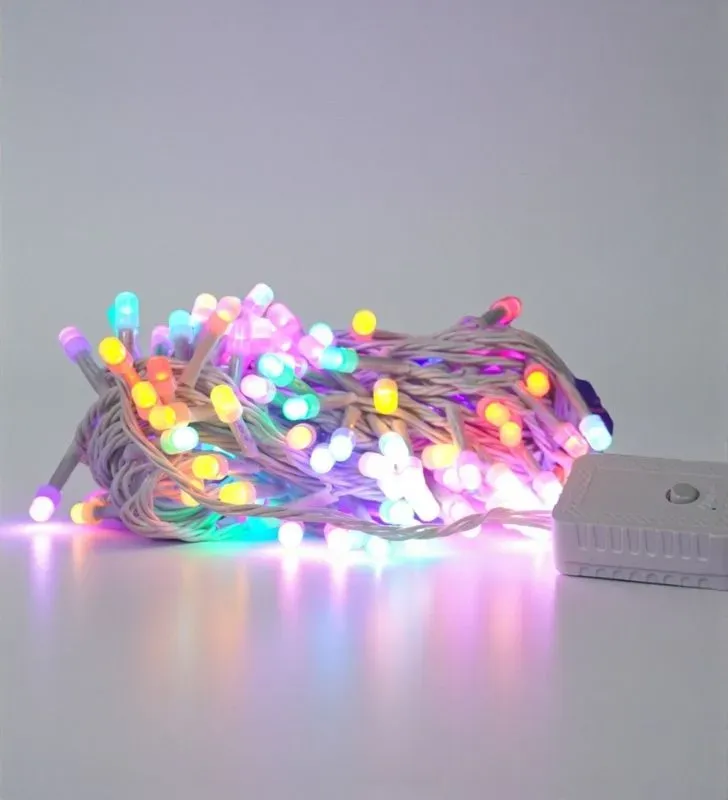 Serie Navideña Navicolors L564003 – 140 LED Multicolor Cable Blanco