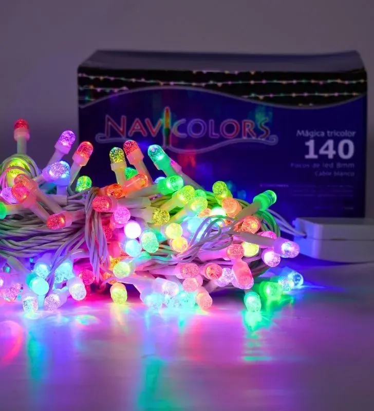 Serie Tricolor Navicolors L573099 – 100 LED Tricolor Cable Blanco