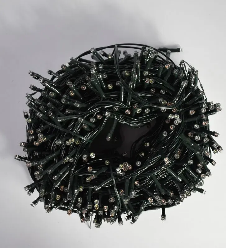 Serie Navideña Multicolor Navicolors L564025 – Serie LED 700 Focos Multicolor Cable Verde