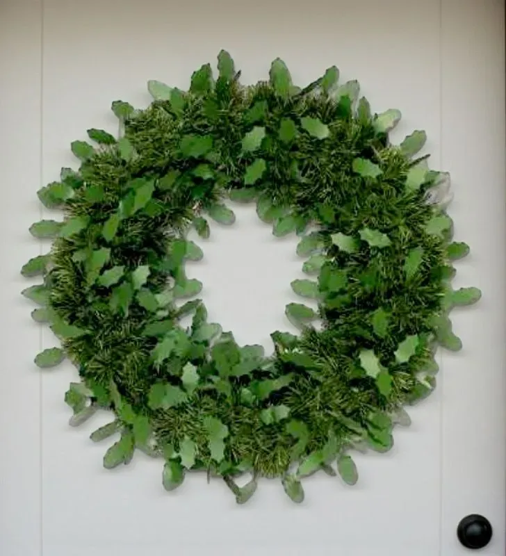 Corona Naviplastic Escarcha Boa Hojas Gigantes 50 cm – Decoración Navidad