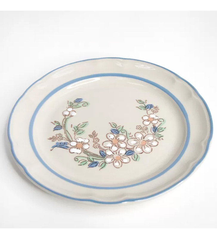 Plato Pastel Decorado con Victoria | Elegancia para Servir tus Postres-SANTA ANITA