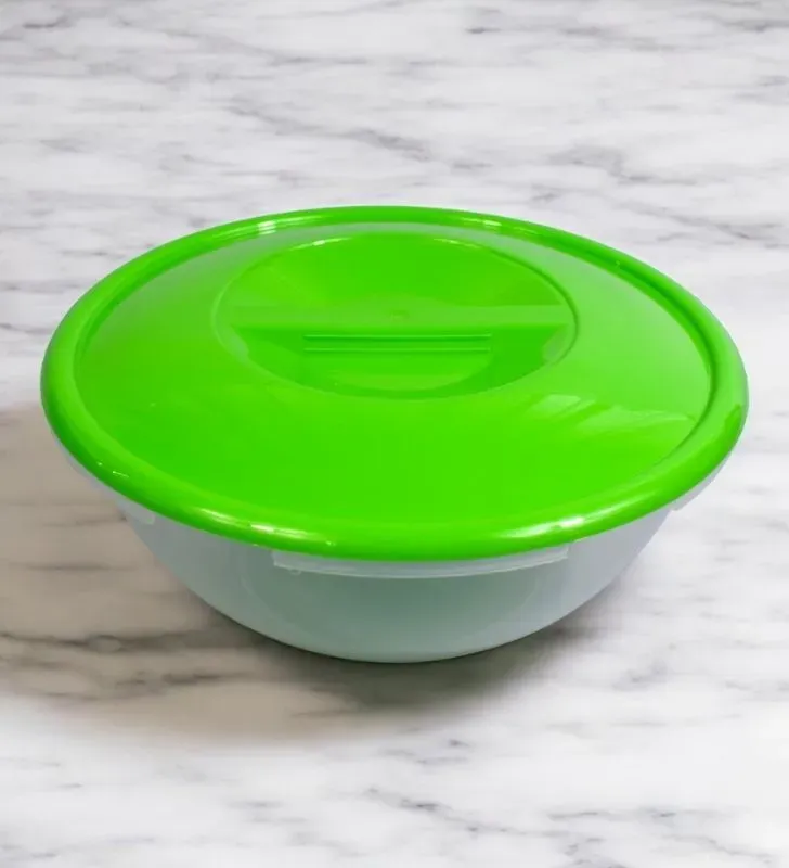 Ensaladera de Plástico Alica Santa Rosa A191 con Tapa – Tazón de Colores