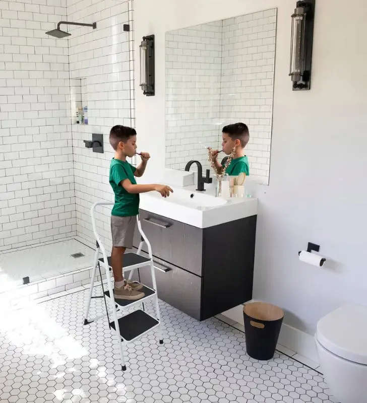 Escalera Plegable de Acero Santul 7332 – 3 Peldaños, 1.05 m, 150 kg