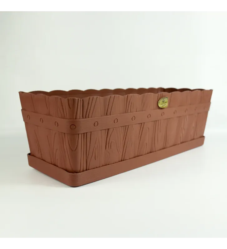 Maceta Jardinera No. 2 de Madera con Base de Barro – 46.5 × 19.8 × 15.5 cm