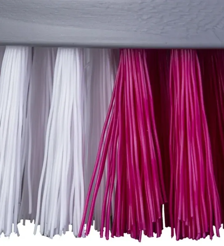 Cepillo Facilito Reynera 2014G - Cepillo para Ropa y Multiusos