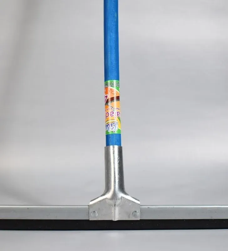 Jalador de Agua 40 cm con Bastón de Madera - Jarcería Libertad