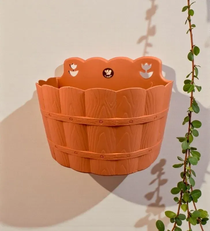 Maceta de Pared Madera No. 2 La Ardilla - Color Barro