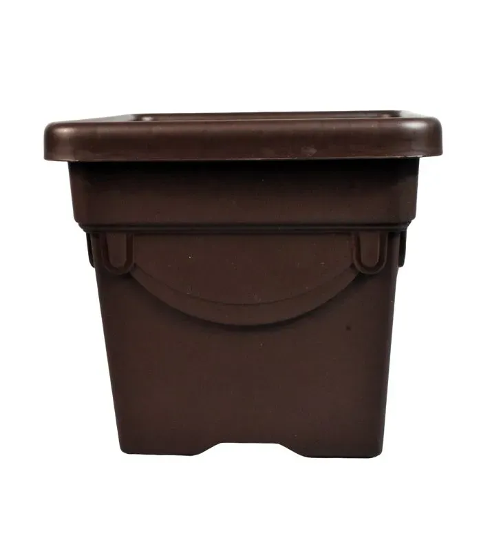 Maceta Aimme Cuadrada No. 20 La Ardilla - Color Chocolate