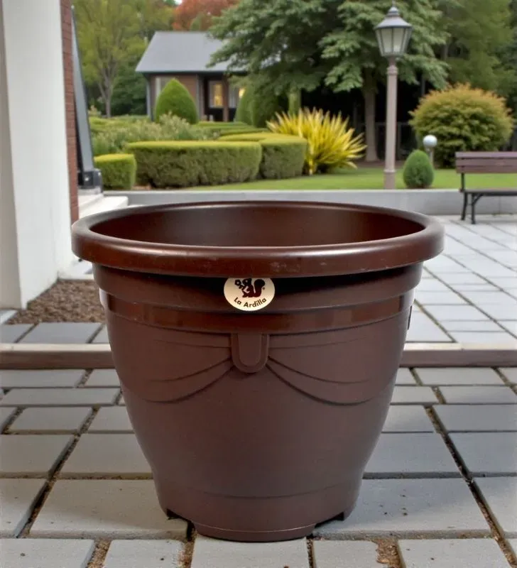 Maceta Aimme Redonda No. 06 La Ardilla - Chocolate