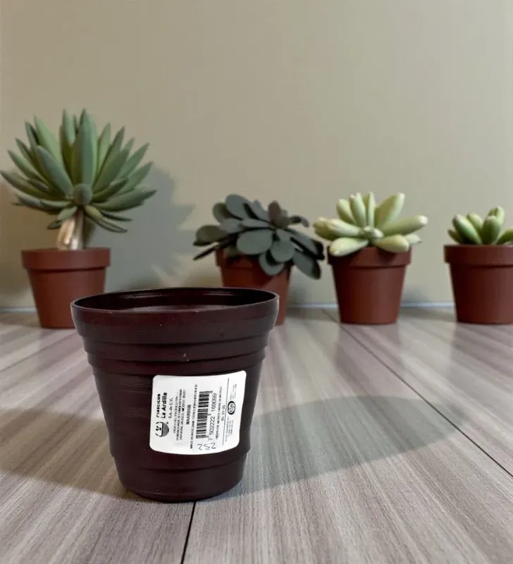 Maceta Artesana No. 01 La Ardilla - Color Chocolate