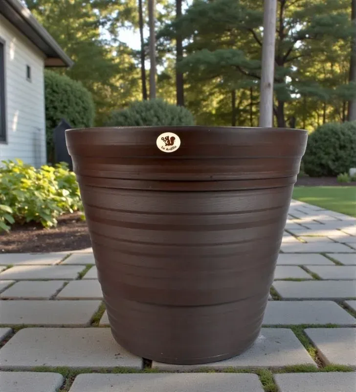 Maceta Artesana No. 15 La Ardilla - Chocolate (Gran Tamaño)
