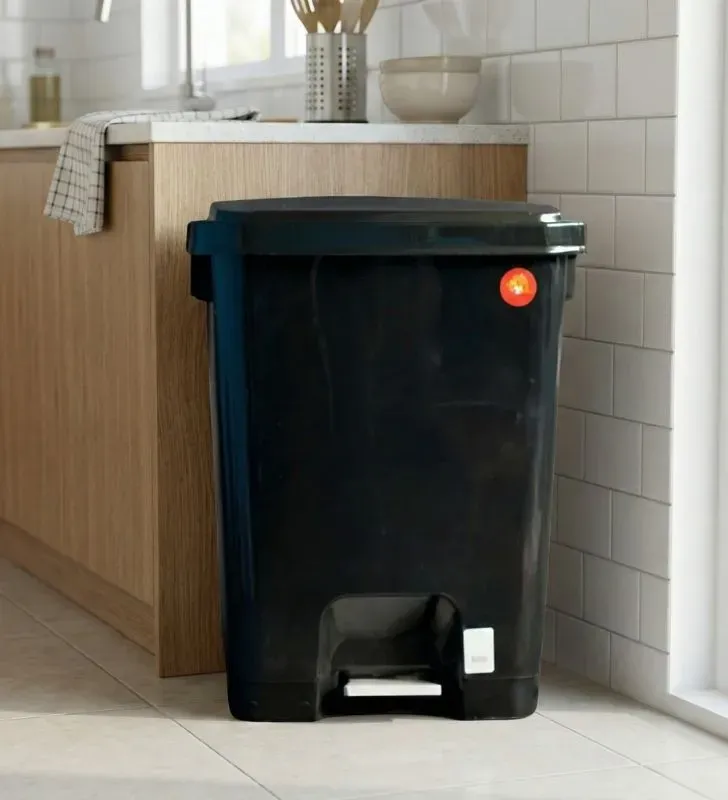 Bote de Basura con Pedal 20 Litros D’NOVO - Higiénico y Resistente