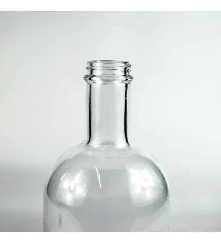 Botella de cristal 600 ml con tapa negra – ideal para jugos