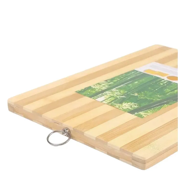 Tabla de Bambú 35x25 cm con – Argolla