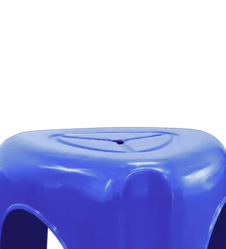 Banco de Plástico Mercedes Yuliana de 3 Patas – MX-334