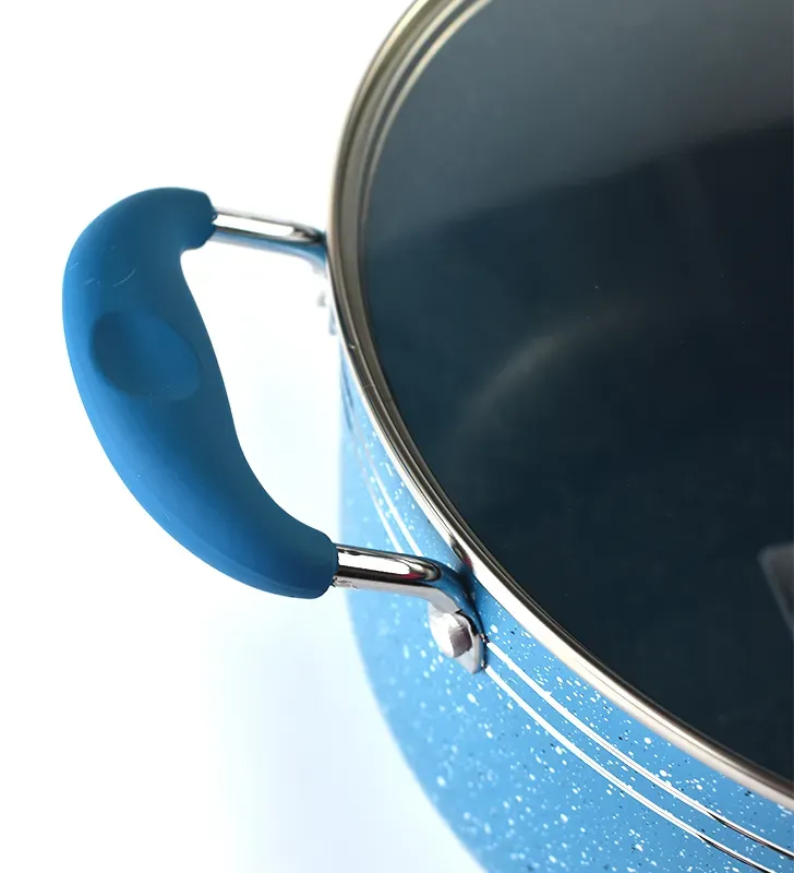 Batería Scarlett azul 5 pzas · Aluminio antiadherente Cuisine Spot