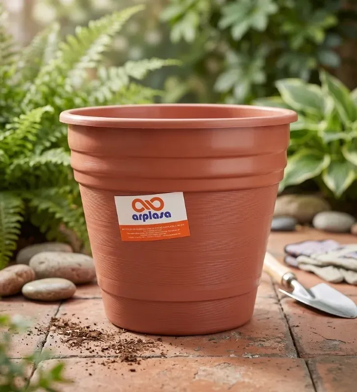 Maceta No. 4 Terracota Arplasa – Plástico Resistente y Duradero