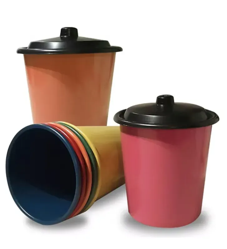 Bote No. 16 Cerplast con Tapa – Contenedor Multiusos Resistente