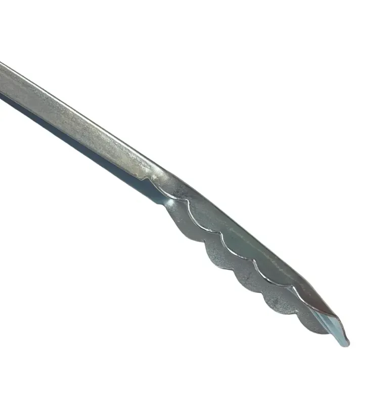 Pinza para Pan Galvanizada La Ideal 23 cm – Resistente y Duradera