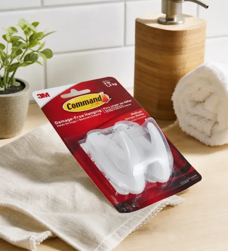 Ganchos Designer Command™ 17081ES Medianos – Blanco (2 pzas)