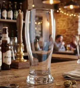 Cervecero Munich Nadir 7909 18 oz | Vidrio Resistente