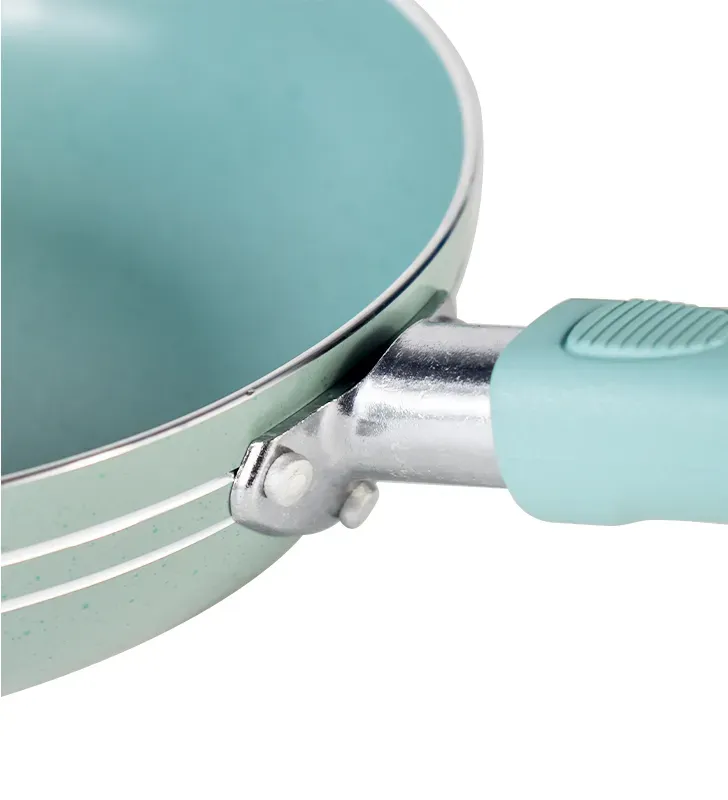 Batería Scarlett Verde Menta 5 pzas · Aluminio antiadherente Cuisine Spot