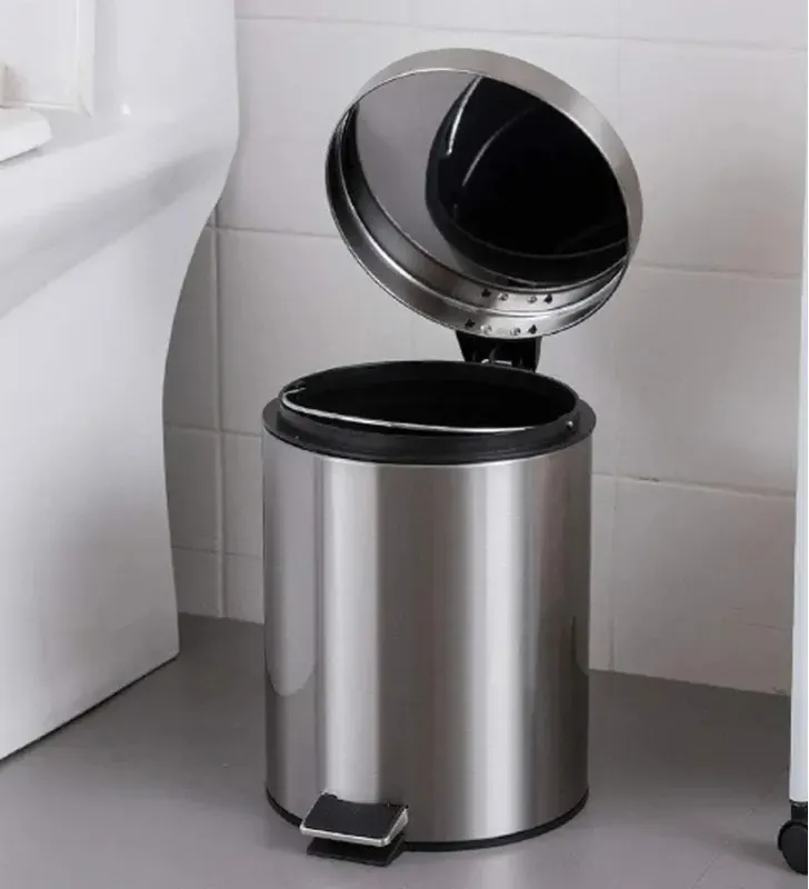 Bote de Basura Acero Inoxidable con Pedal 3L 130-002-003 | Travessa