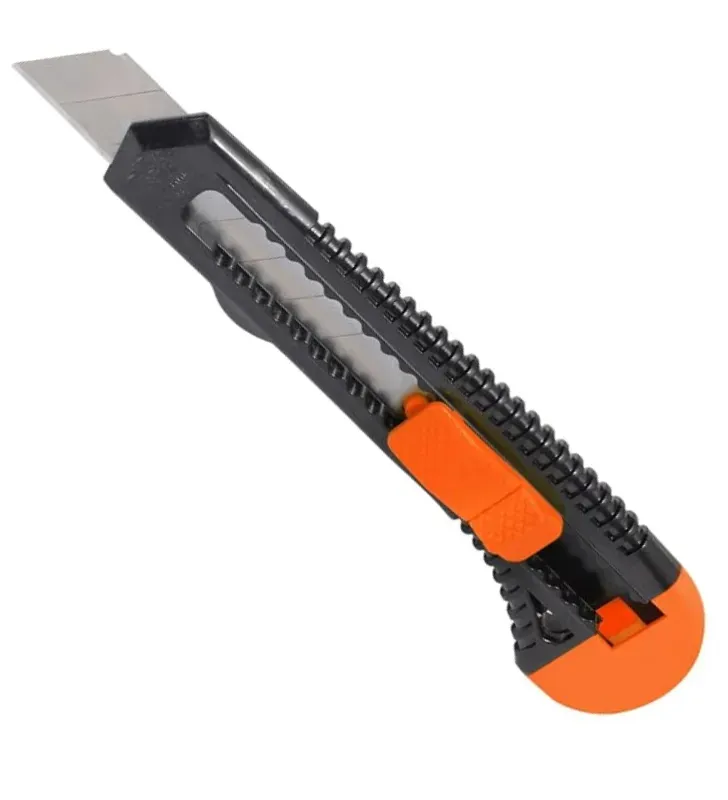 Cutter de Plástico 6" Cuchilla Acero al Carbono 18 mm 5897 | Keer