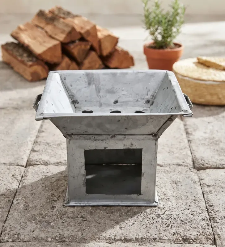 Anafre Mini Cuadrado de Lámina Galvanizada para Mesa | Enreemo