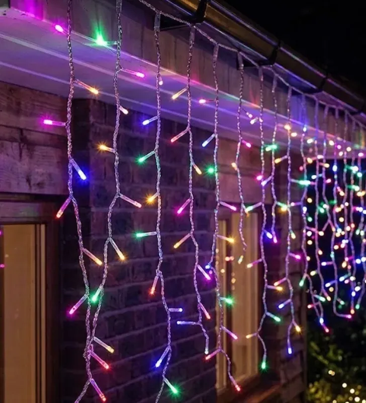 Serie Cascada 300 LED V3 Multicolor 3.75m Cable Transparente L573123 | Navicolors