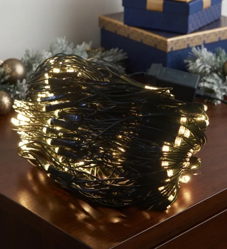 Red 320 LED Luz Cálida con Destello Cable Verde 2.40m x 2m L582513 | Navicolors