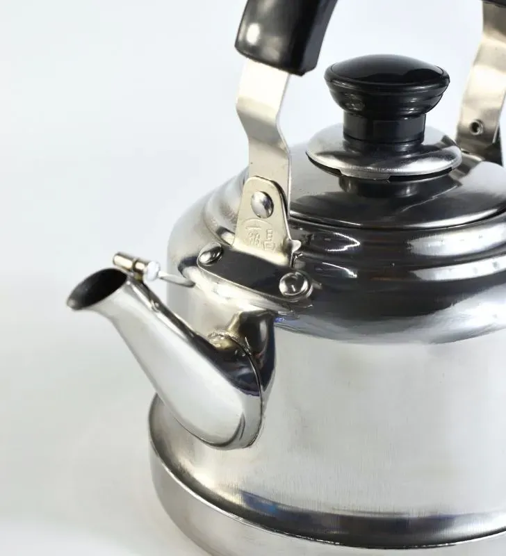 AD-5105-2 TETERA DE ACERO INOX CAP APROX 2.5 litros
