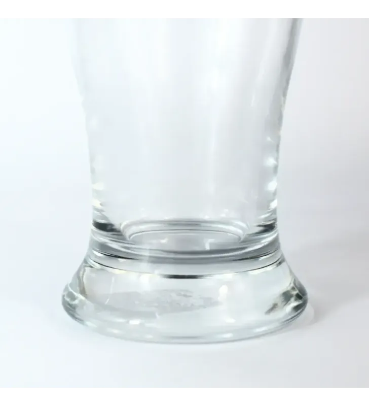 Cervecero Munich Nadir 7909 18 oz | Vidrio Resistente