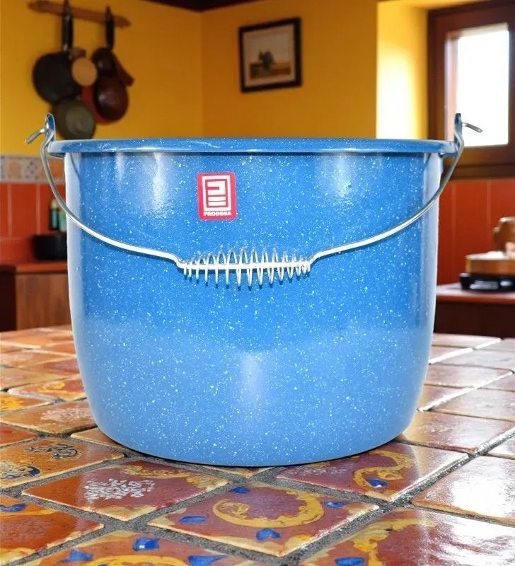 Olla No. 30 Prodesa Azul Zafiro sin tapa – Resistente y de Gran Capacidad