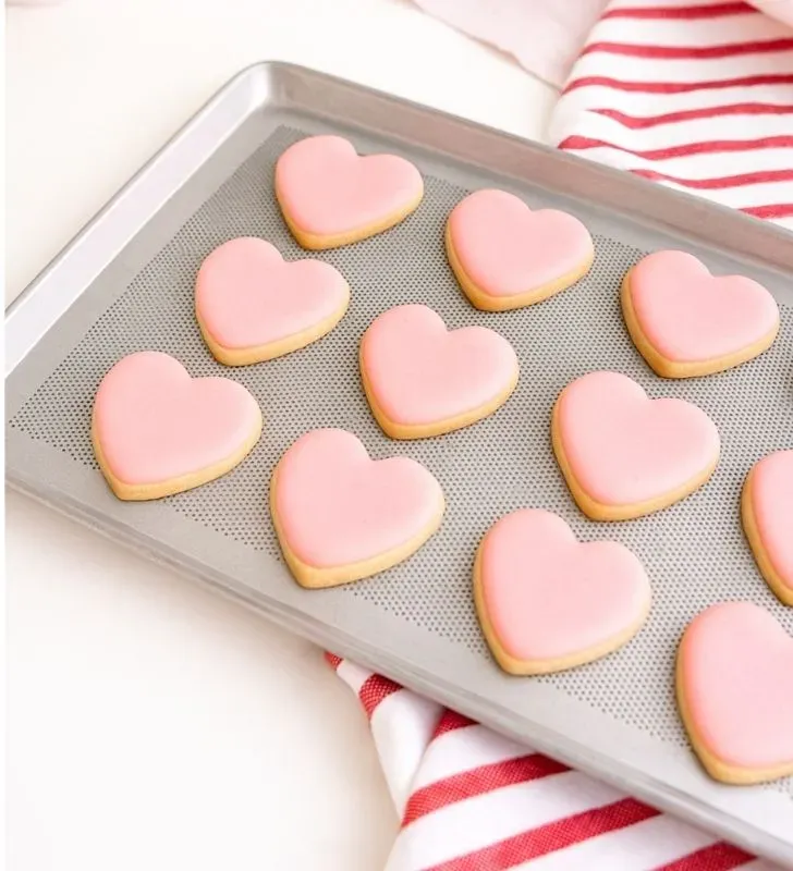 Charola Zincalum Ideal 45 x 65 cm Perforada – Resistente y Uniforme