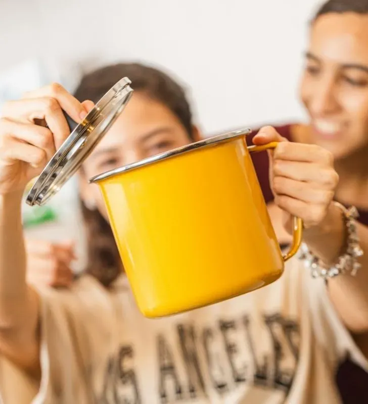 Vaso Hervidor Cinsa Praktica 14 cm Amarillo – Resistente y práctico