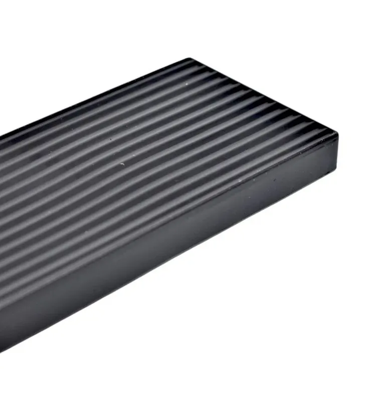Tapete Bar Plástico Travessa 59.5x8x1.7 cm – Resistente y Práctico