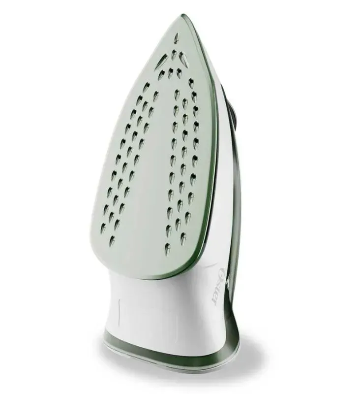 Plancha Oster Basic Iron Green 2122070 – Ligera y Funcional