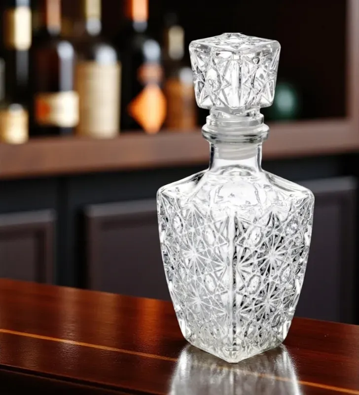 Licorera Diamante Mediana 500 ml – Vittori