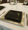 Plato Base Cuadrado Bari Plata Plástico – Vittori 3705P