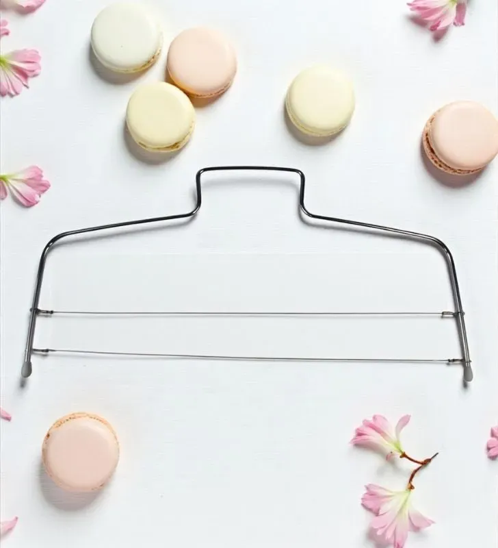 Cortador de Pasteles AZ-3551 – PlastiHome | Herramienta profesional para repostería